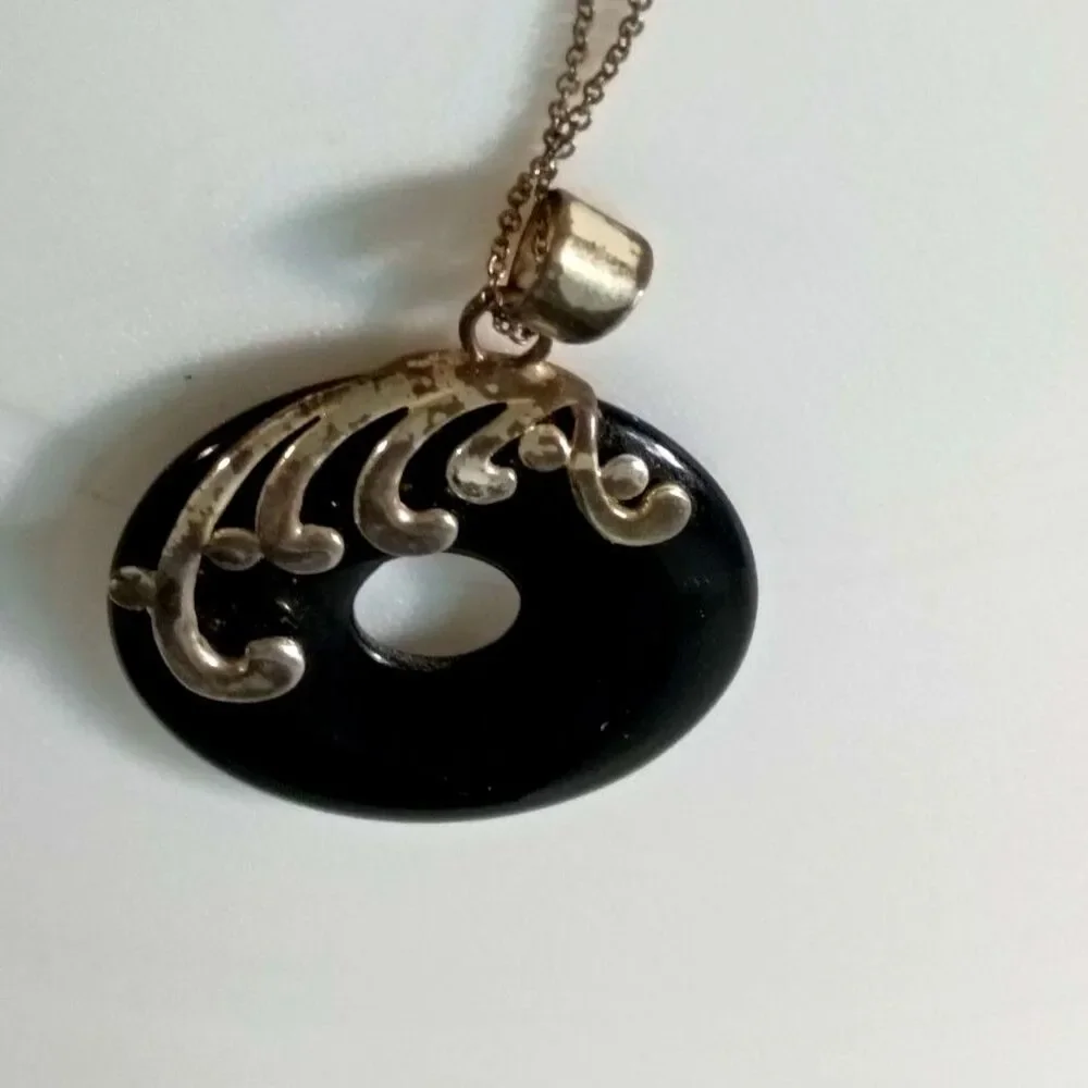 Black Donut Pendant Necklace in Wire-Wrapped Silver & Gold Motif